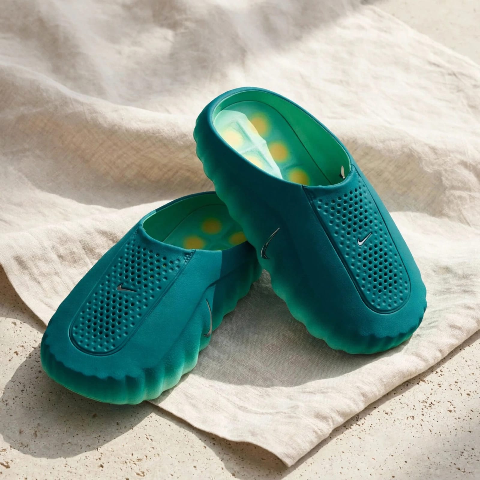 Nike Nike Calm Slides Classic 6