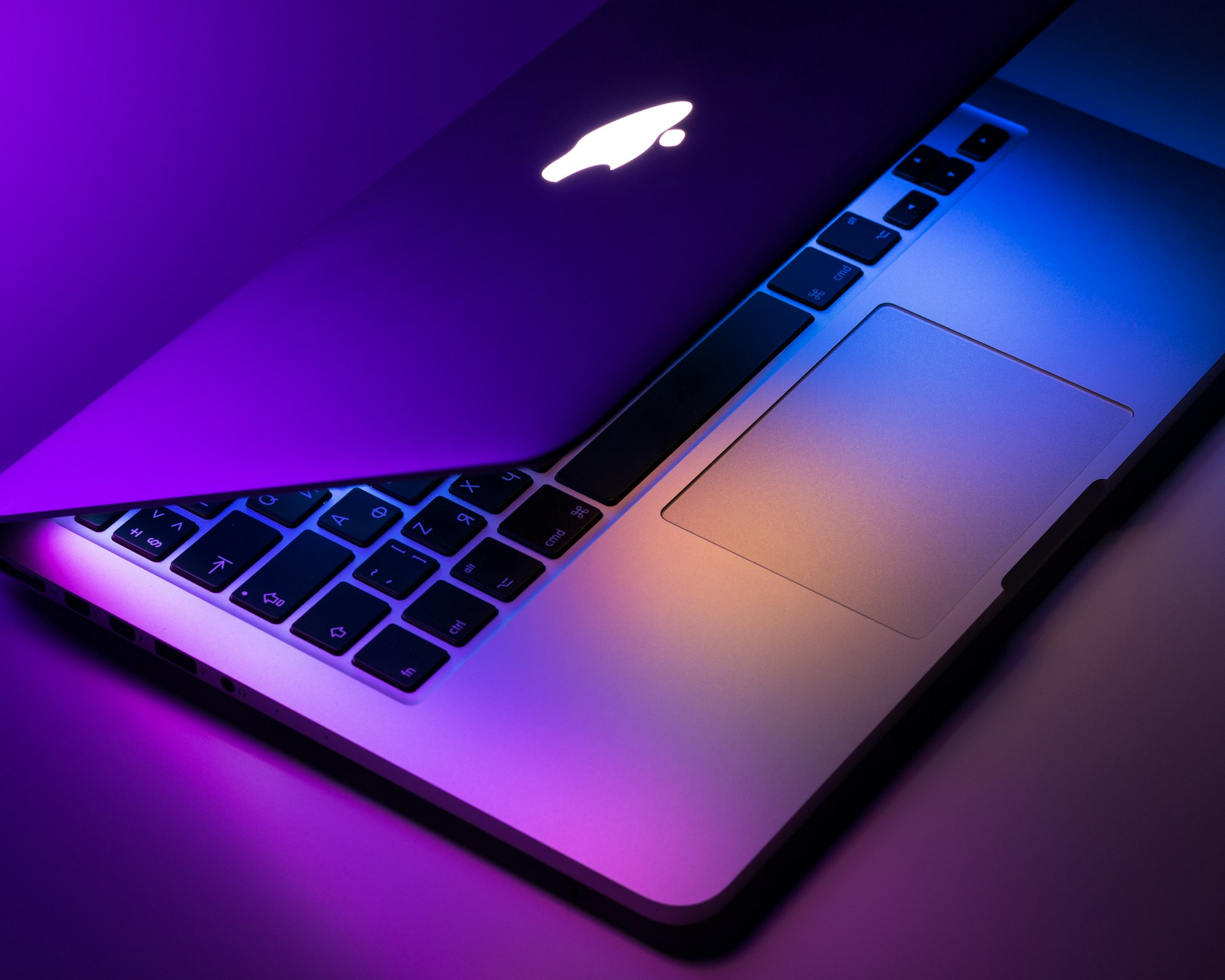 Apple MacBook Pro 16" M5 Max